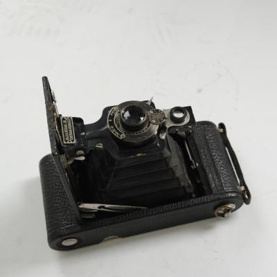 Appareil photo Kodak type Eastman 1-A, utilisé par de nombreux militaires belges.